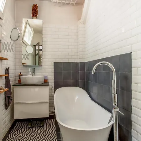 Appartement Superb In The Moulin Rougemontmartre Neighborhood - - Welkeys